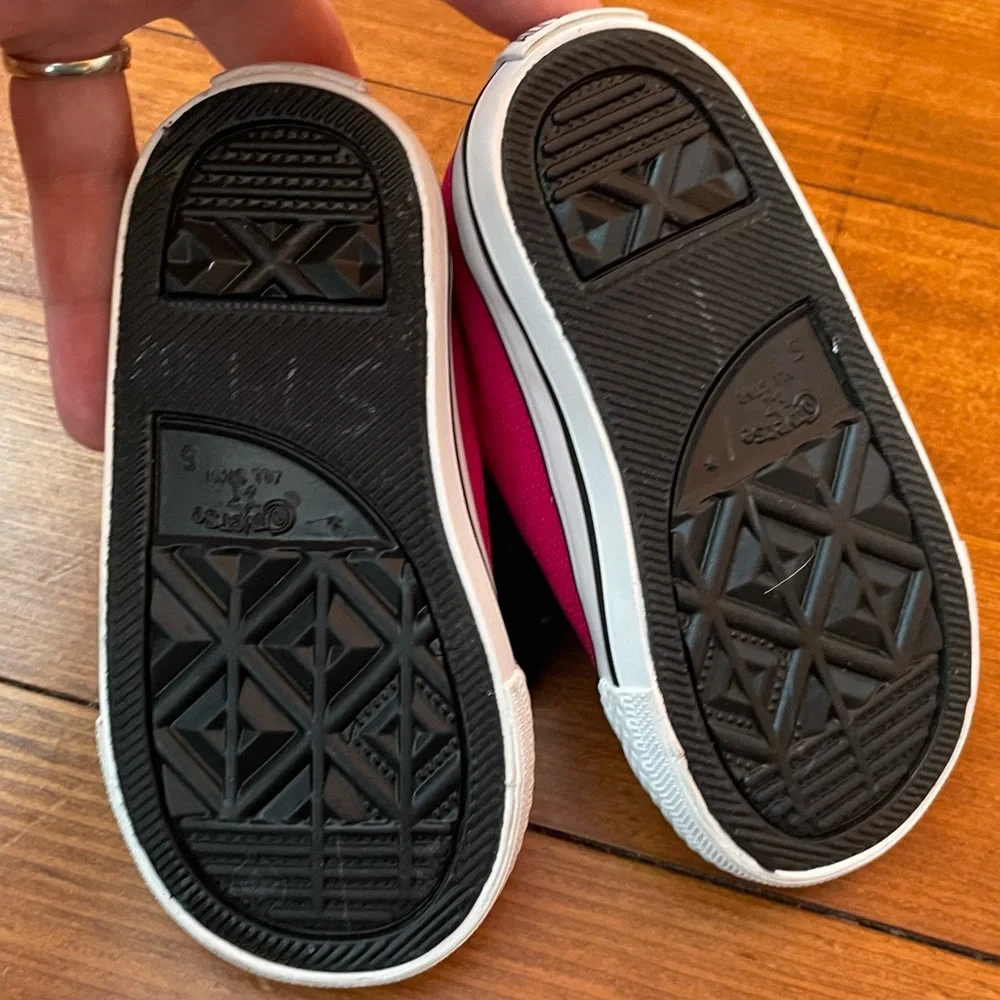 Pink Converse All Star Shoes w Black Velvet Bow Size 5
